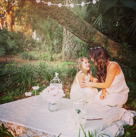 Meet your Posher, Melissa - Picture 3 of 6